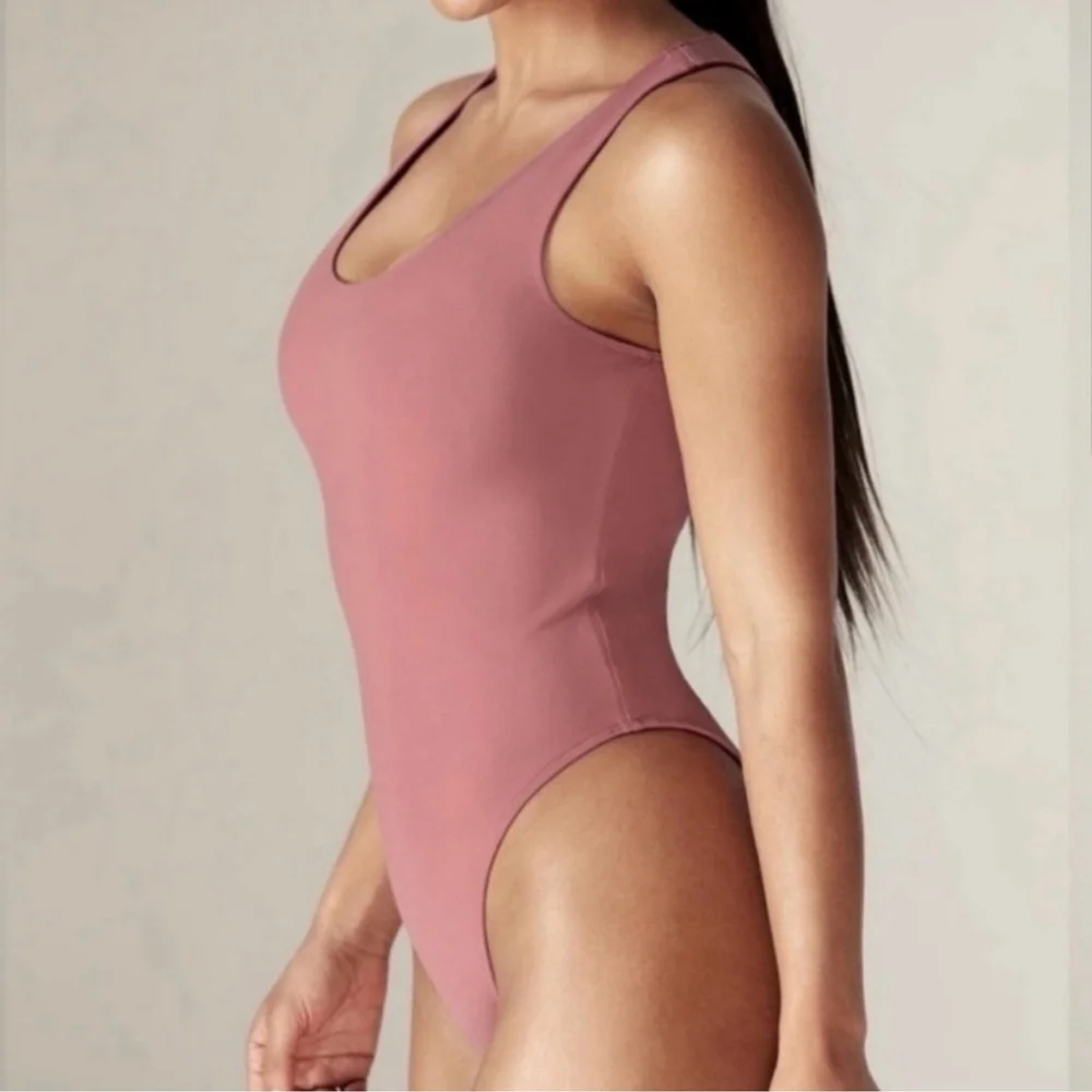 Lululemon Align mauve One-Piece bodysuit size 10